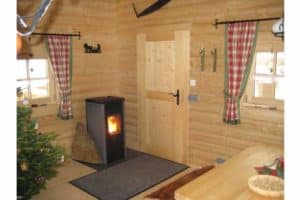Blockhaus Holzofen